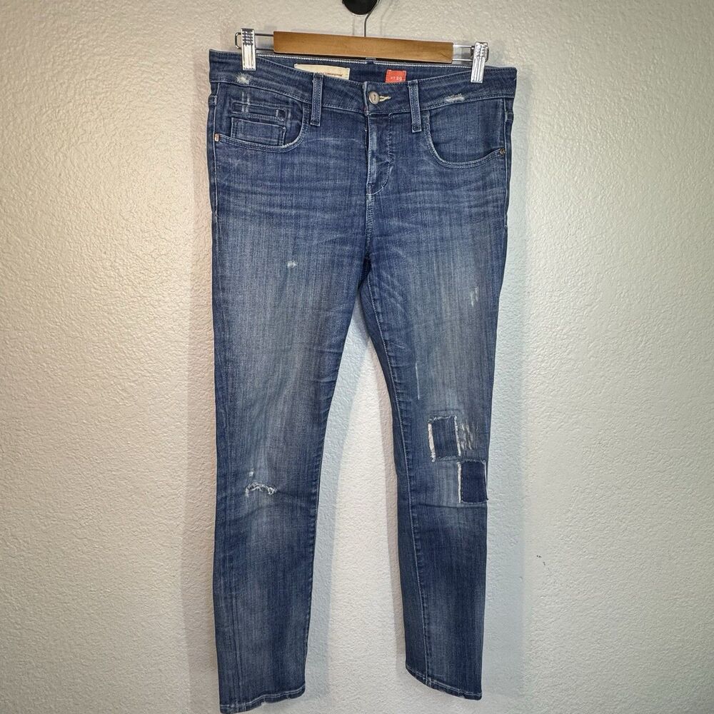 Anthro Pilcro Jeans Fit Stet Distressed Patch 28” Inseam Medium Wash Women 29